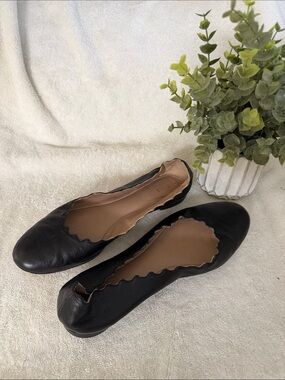 Chloe Black Scalloped Leather Ballet Flats